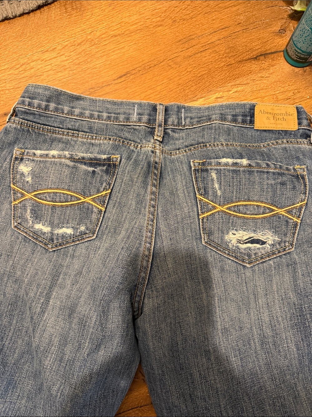 Abercrombie & Fitch Light Blue Distressed Ankle Jeans - Picture 6 of 7